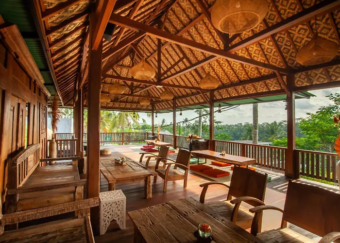 D'kamala By Prasi Hotel 3*