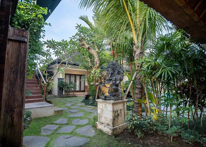 D'kamala By Prasi Hotel 3*