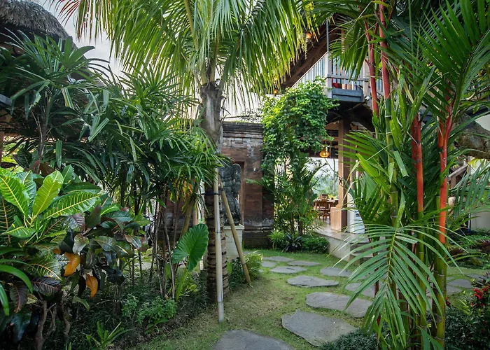 Hotel D'kamala By Prasi